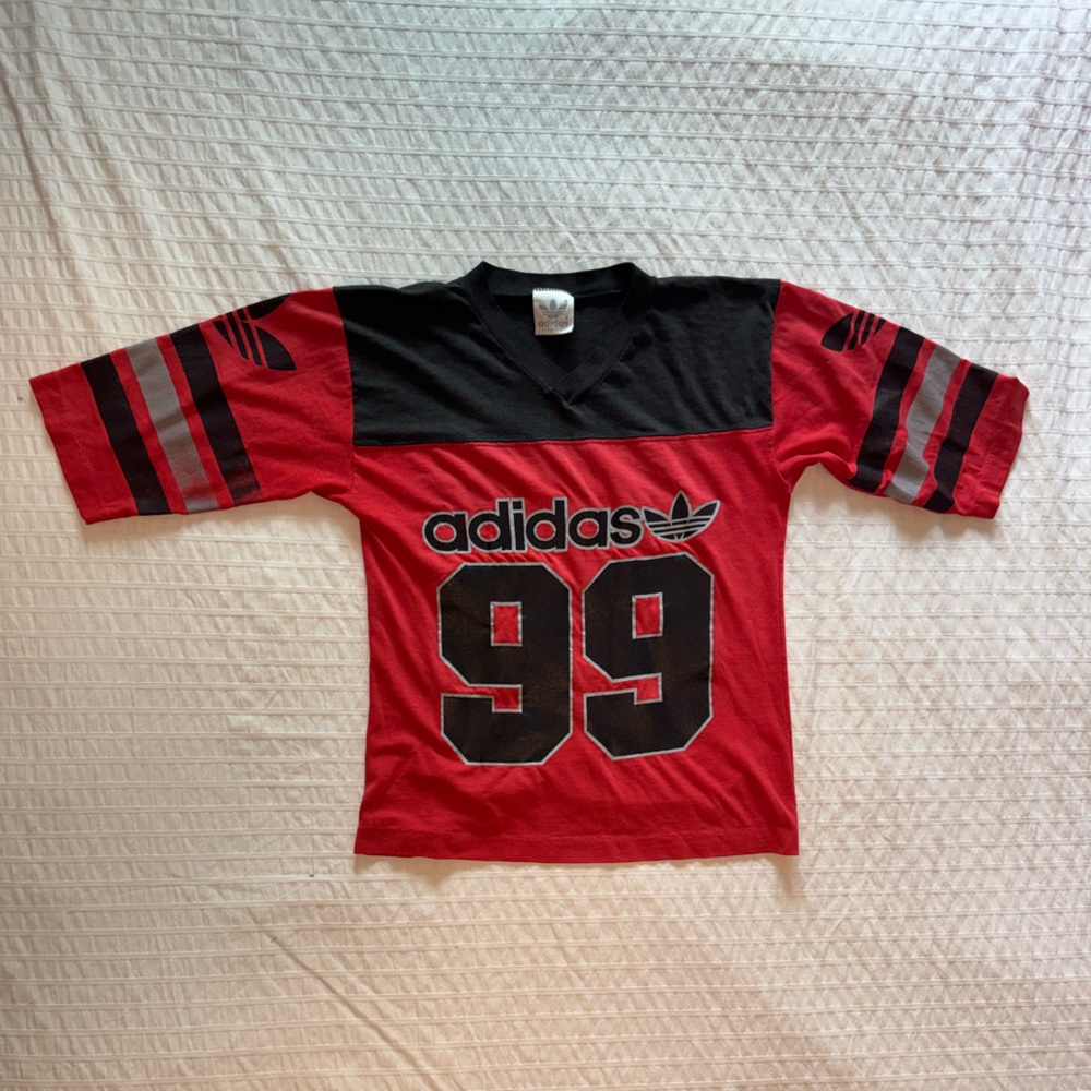 adidas women’s Red & Black '99 Graphic Jersey Top approx sz small